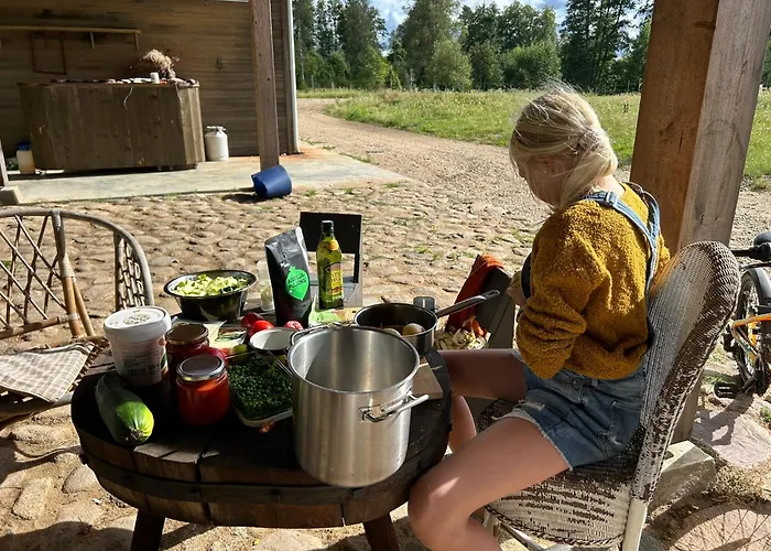 A With Horses Semesterbostad Variku